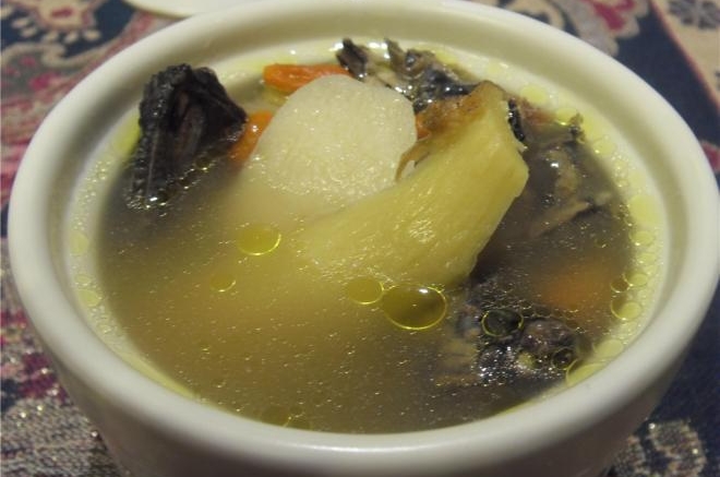 山药乌鸡汤