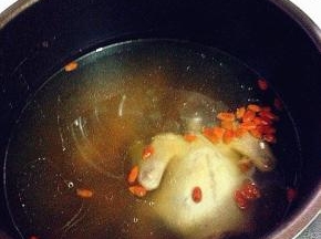 汤煮好之后放盐调味