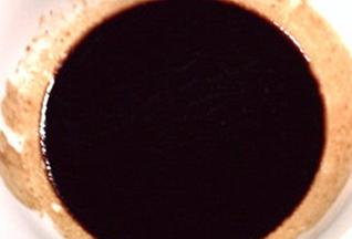 调蘸汁：寿司酱油、老醋按照1:1的比例，再加适量芥末，搅拌均匀调成蘸汁