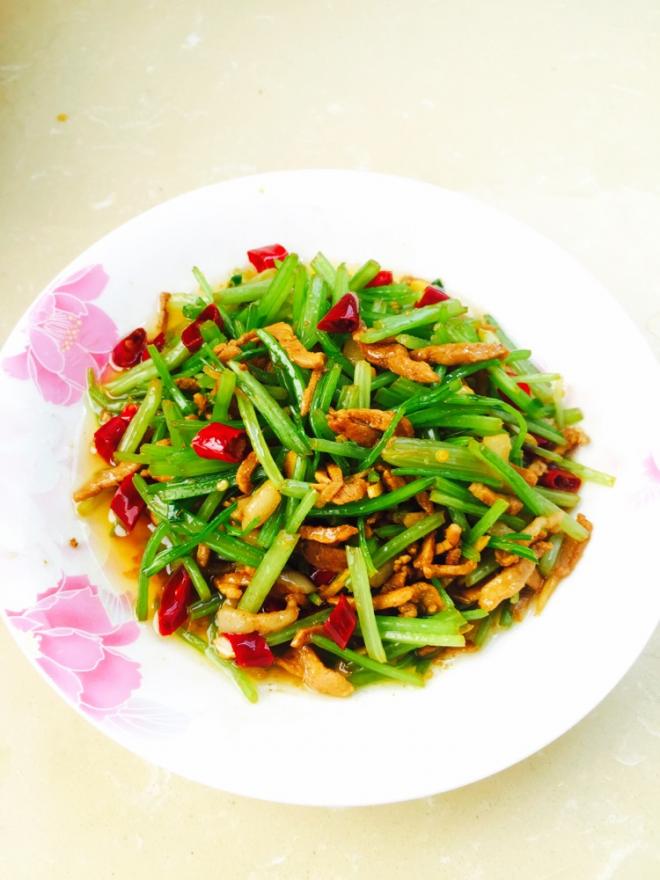 芹菜肉丝