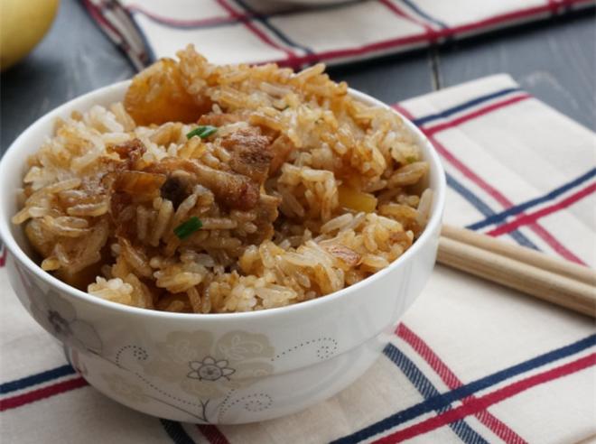 土豆排骨焖饭