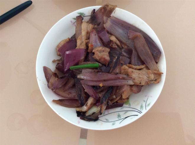 洋葱炒肉