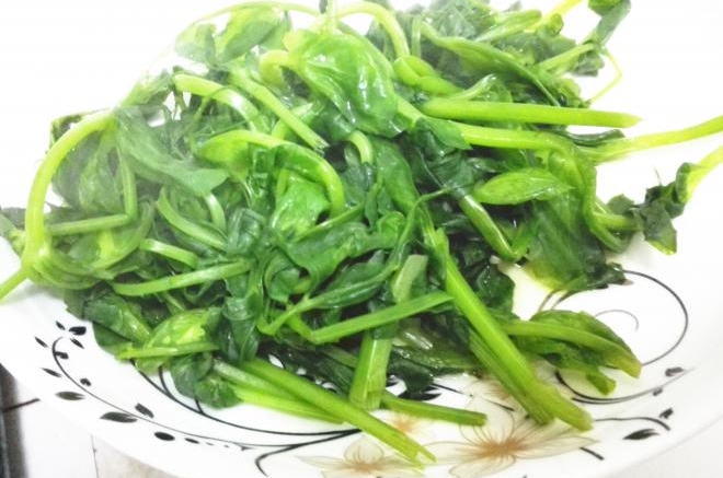 清炒豌豆尖
