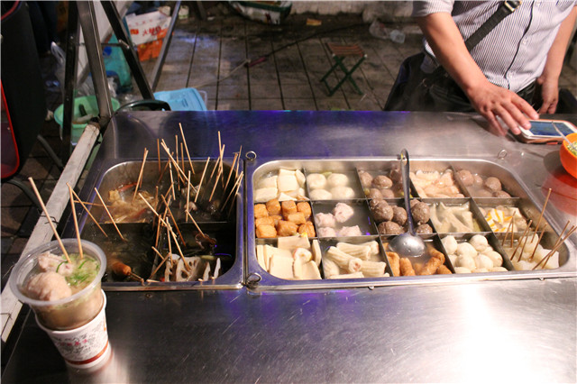 大学小吃街-见证青春