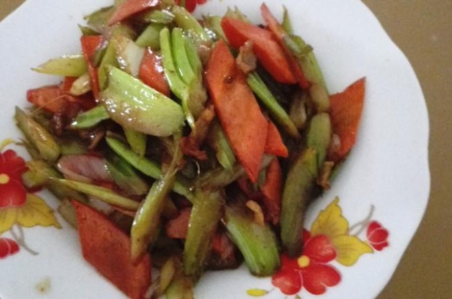 素炒西芹