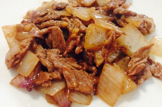 洋葱炒牛肉