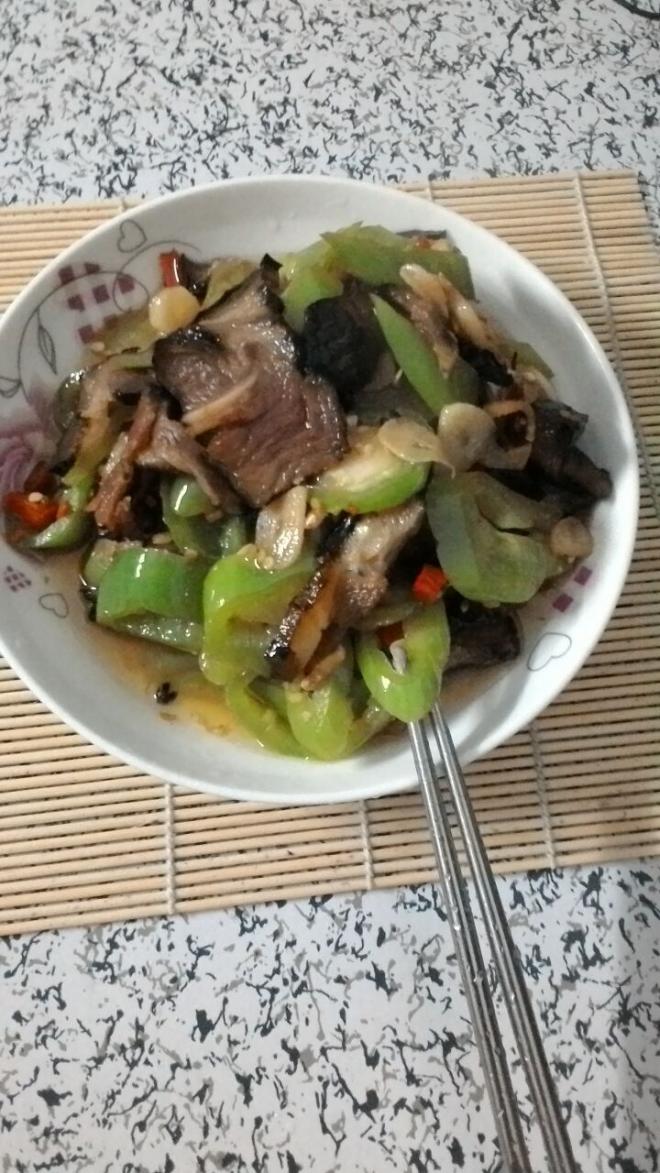 青椒腊肉