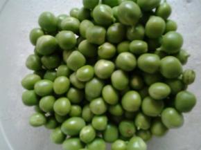 豌豆洗净备用