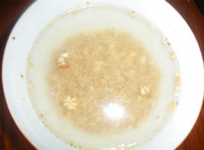 糙米和大米分别洗净，用水浸泡1个小时，使米粒重复膨胀