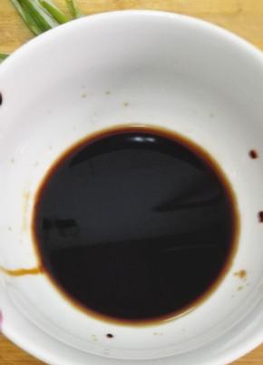 将生抽和老抽混合备用