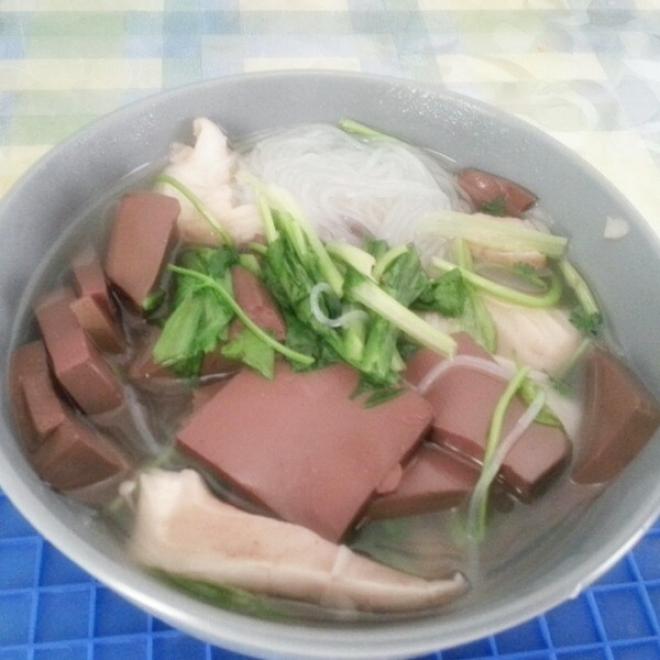 家庭版鸭血粉丝汤
