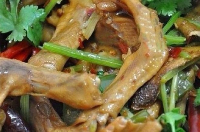 干锅鸭掌