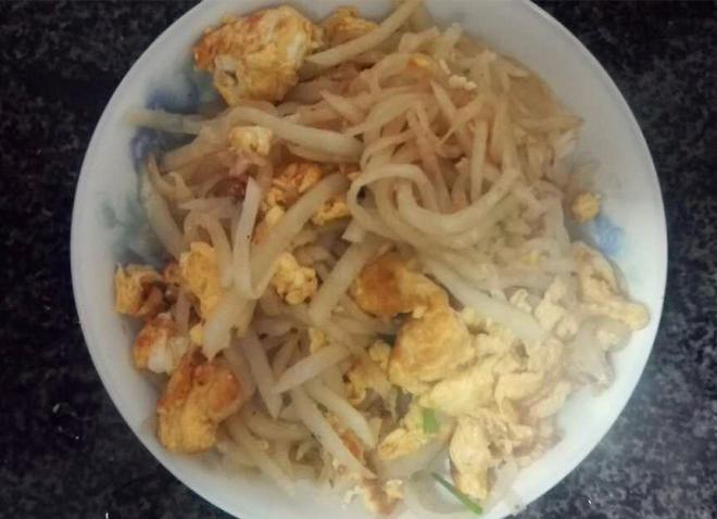 萝卜丝炒鸡蛋
