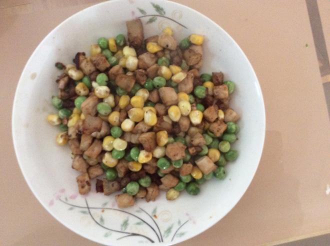 豌豆玉米炒肉丁
