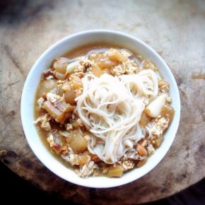 配上下好的面条，就可以开吃了，同款美味你值得拥有