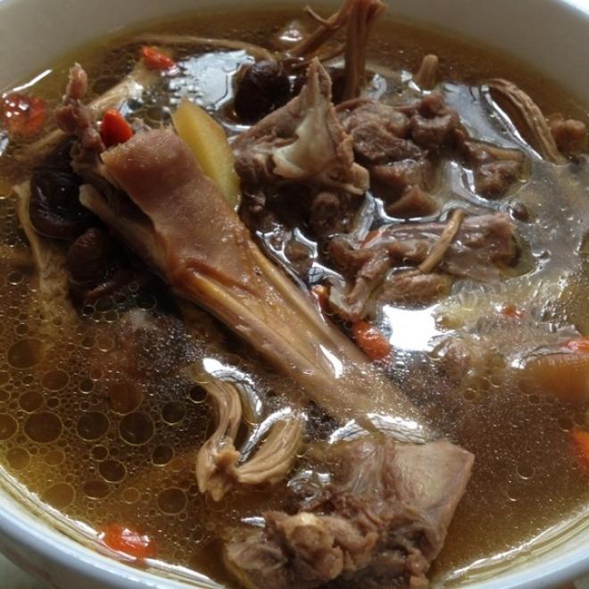 茶树菇老鸭汤