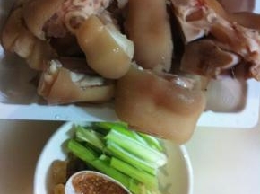 猪蹄斩断过水