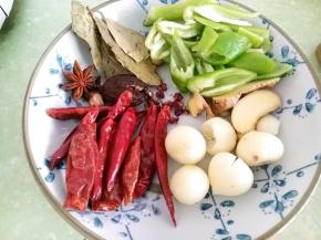 所有配料洗净准备好