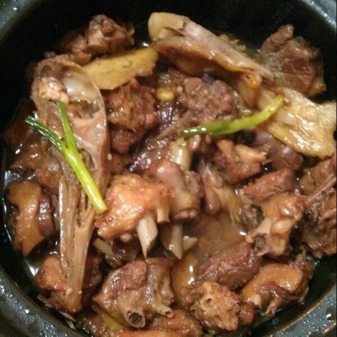 焖鸭肉