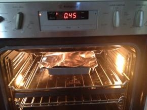 烤15分钟取出，吃的时候可以撒上黑椒汁