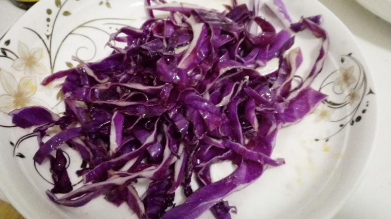 凉拌紫甘蓝
