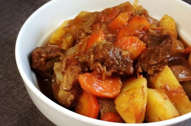 红烩牛腩