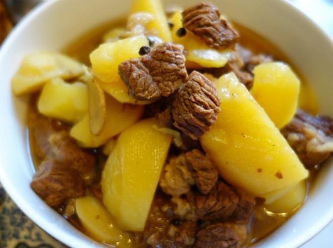 土豆烧牛腩