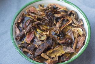 牛肝菌泡发后洗净切片