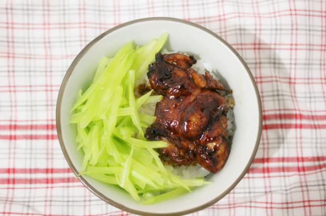 照烧鸡腿饭