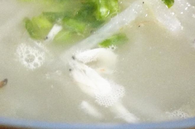 萝卜丝虾皮汤