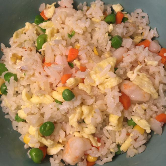 虾仁炒饭