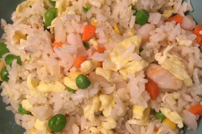 虾仁炒饭