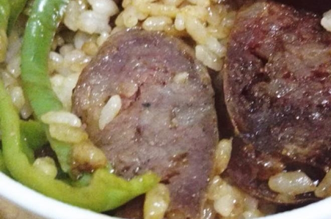 电饭锅版腊肠煲仔饭