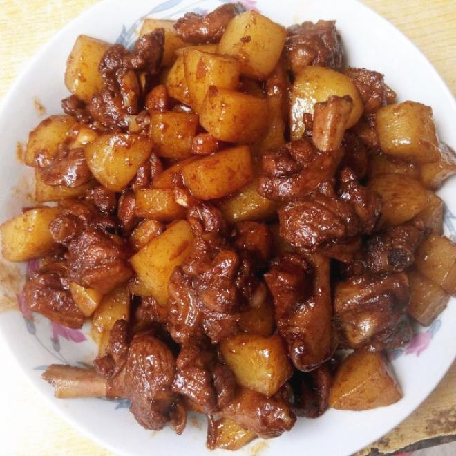 土豆炖鸭腿