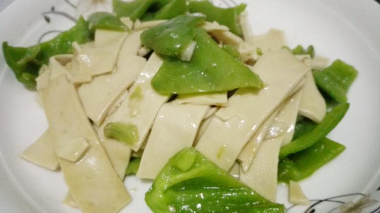尖椒干豆腐