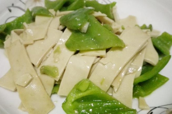 尖椒干豆腐