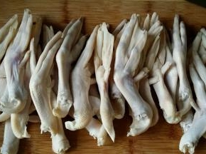 鸭掌多清洗几遍