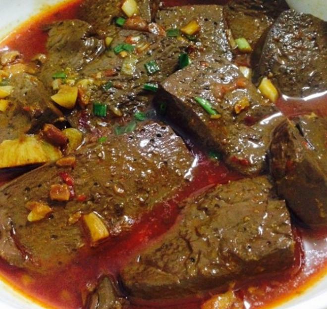 红烧鸭血
