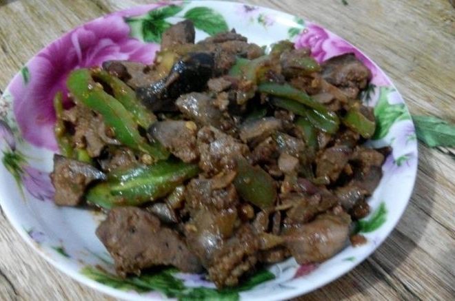 炝爆鸡肝