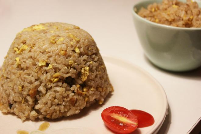酱油蛋炒饭