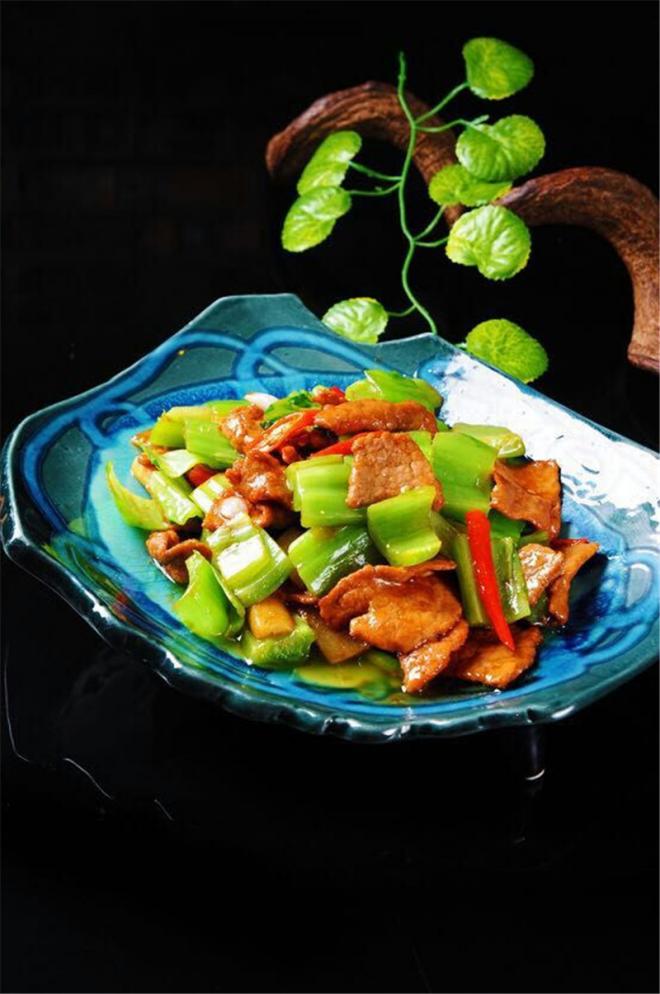 洪雅青菜炒牛肉