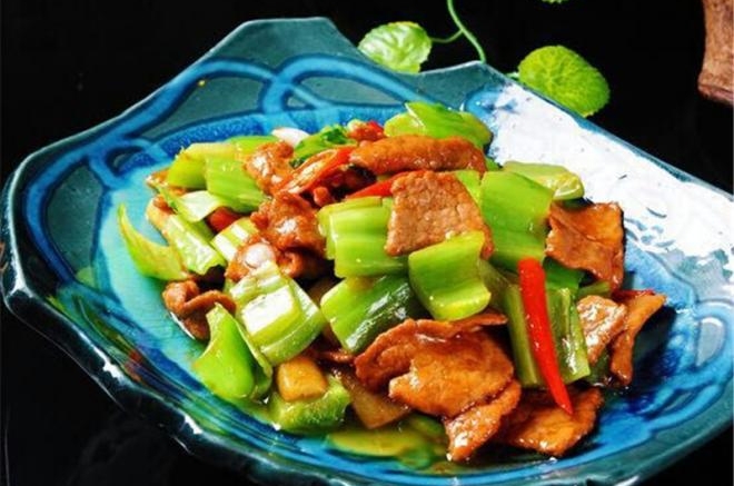 洪雅青菜炒牛肉