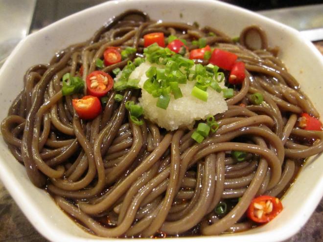 酸辣荞麦面