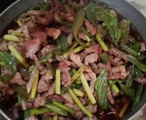 3种食材充分翻炒均匀入味后即可出锅