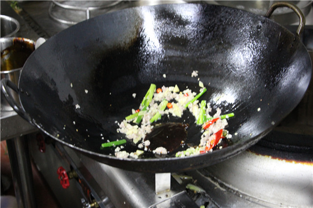 超级下饭的肉末茄子，分分钟搞定！