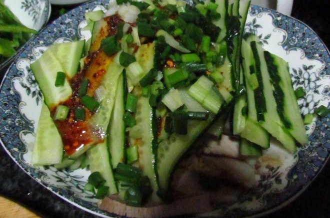 凉拌肉片