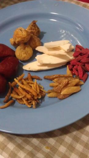 所有调味料药材准备好洗净