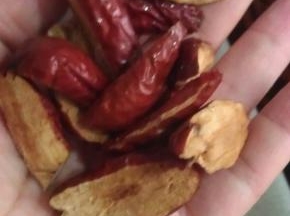 红枣洗净去核