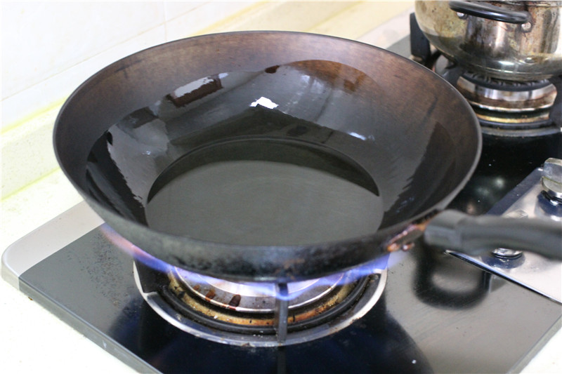 风靡全世界的辣条来啦！自己做的更好吃