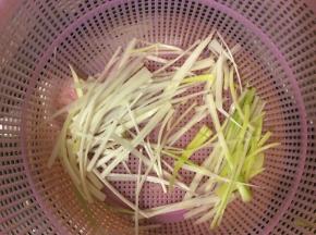 大葱切丝